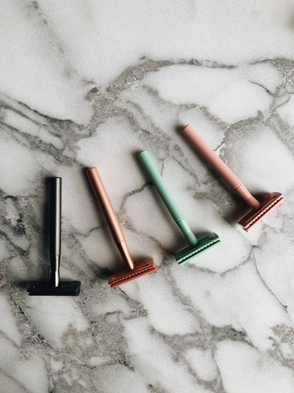 Plastic-free Safety Razor